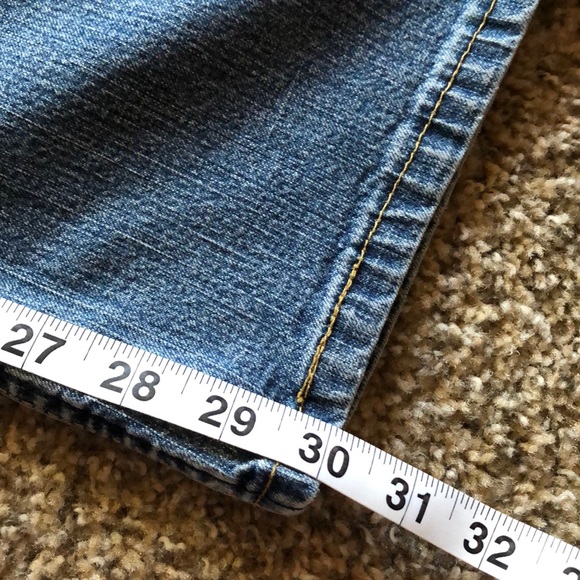 Levi's Mid-Rise Boot Cut Sz 18M - Picture 7 of 7